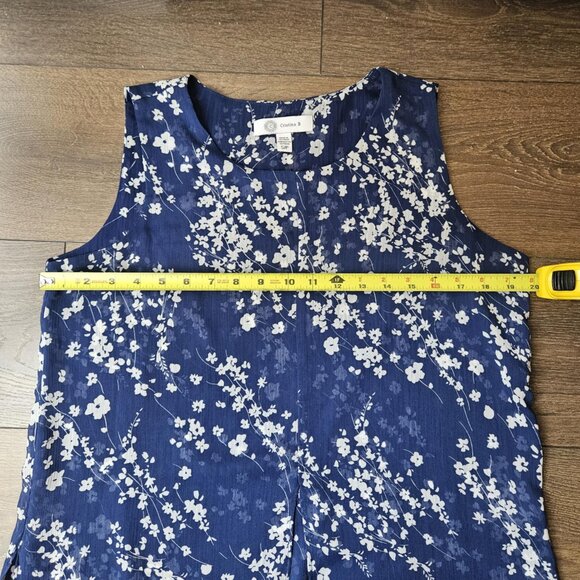 💥$5 ADD ON - CRISTINA B Blue White Floral Sleeveless Relaxed Fit Blouse Size S - Picture 6 of 13